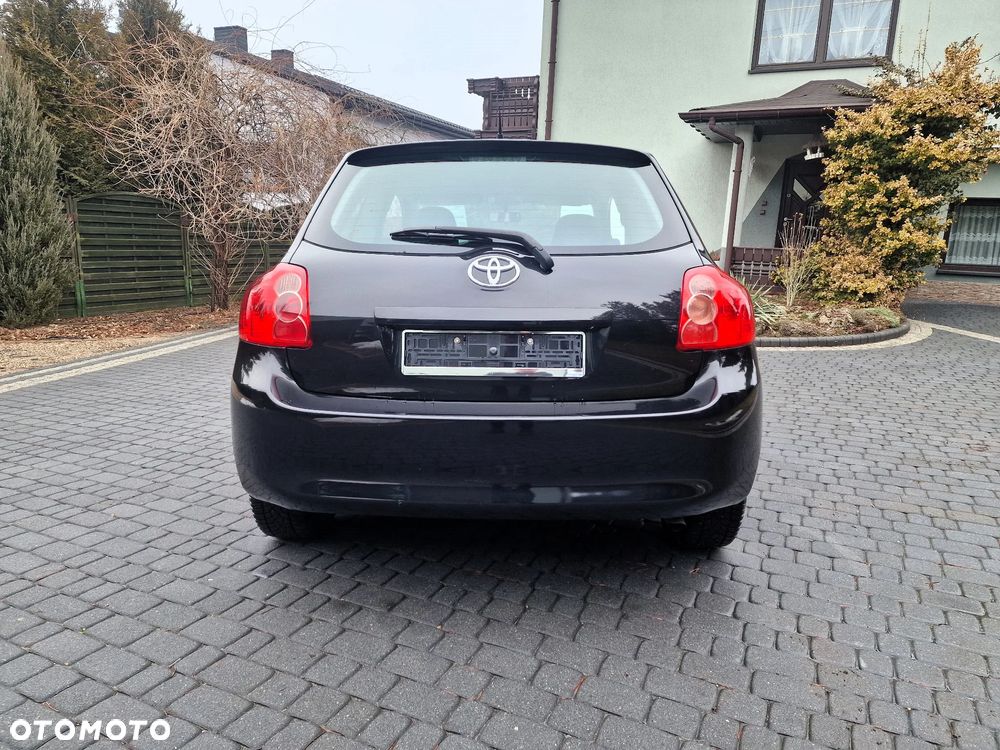 Toyota Auris 1.6 VVT-i Luna - 4