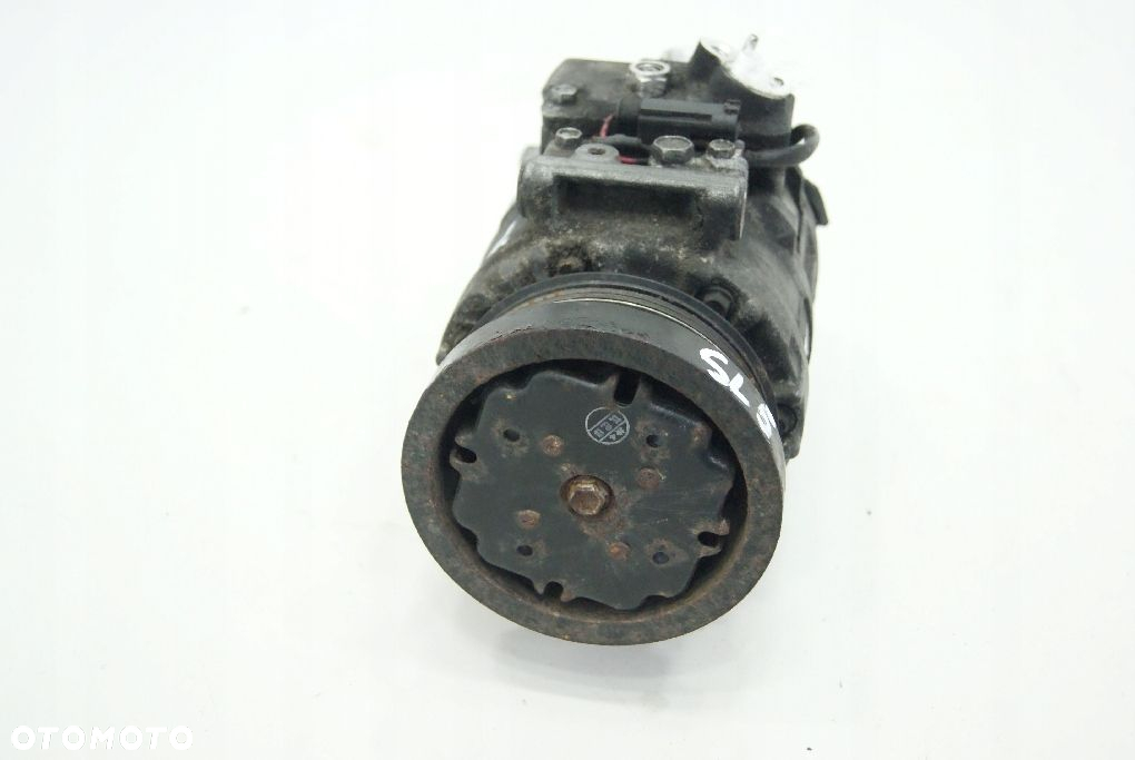 SPREZARKA KLIMA A0012300211 MERCEDES SL350 R230 02 - 2
