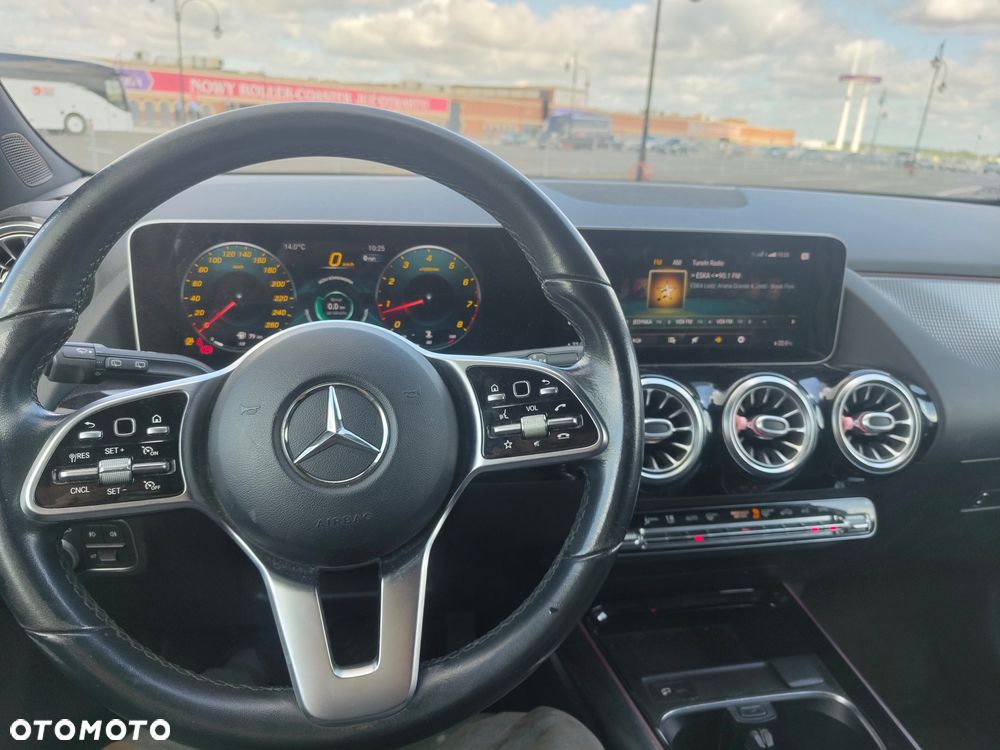 Mercedes-Benz GLA 250 Progressive - 24