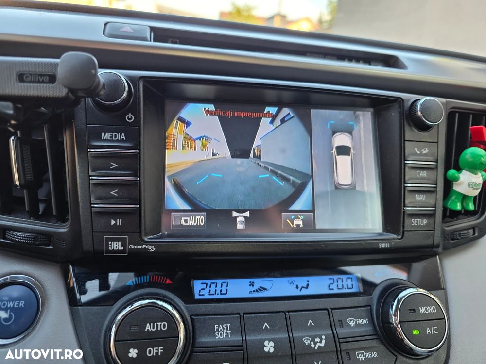 Toyota RAV4 - 11