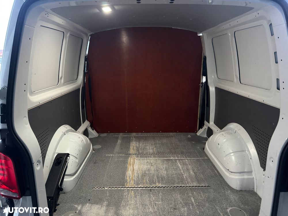 Volkswagen Transporter - 19