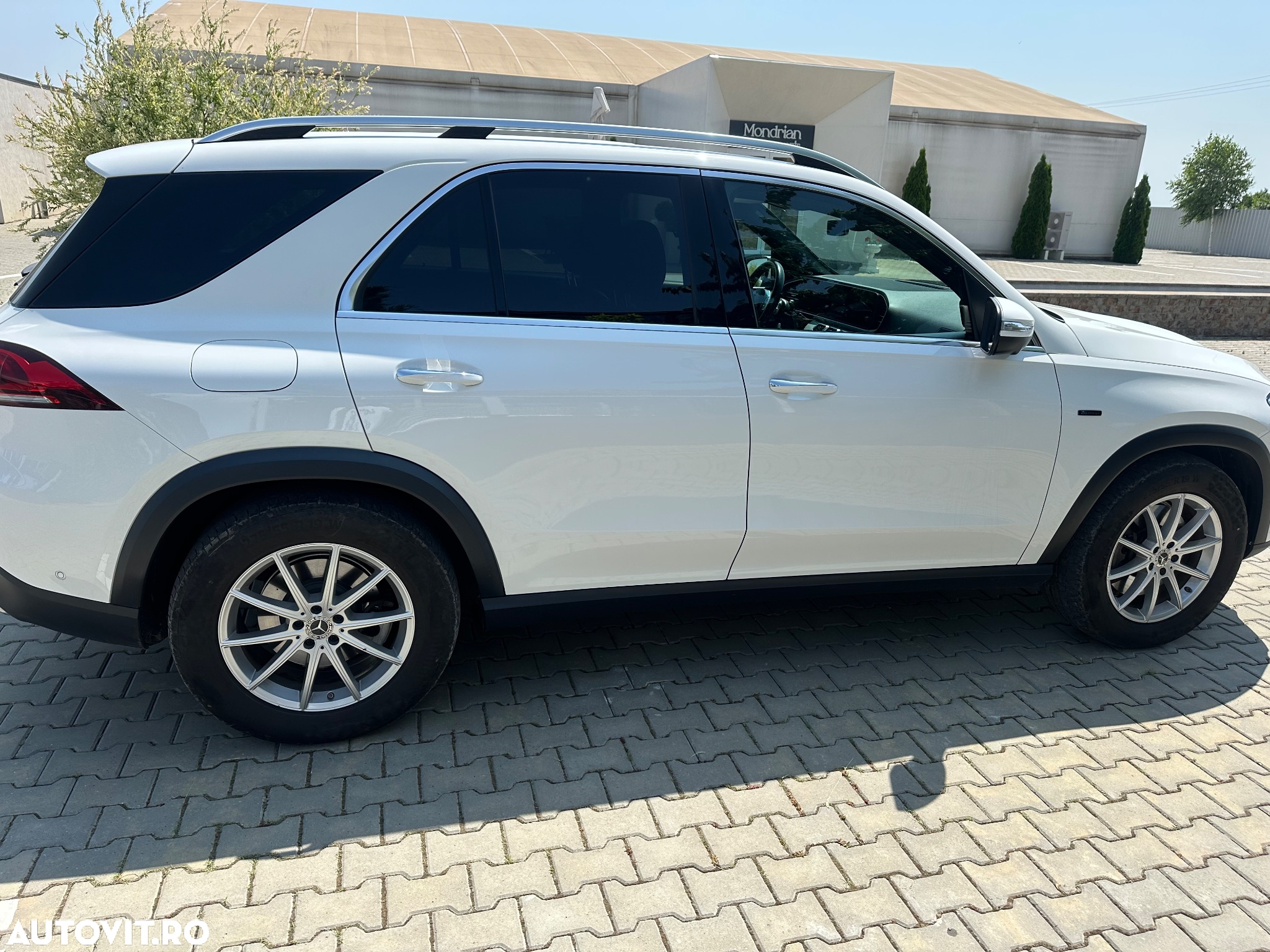 Mercedes-Benz GLE 350 e 4MATIC - 2