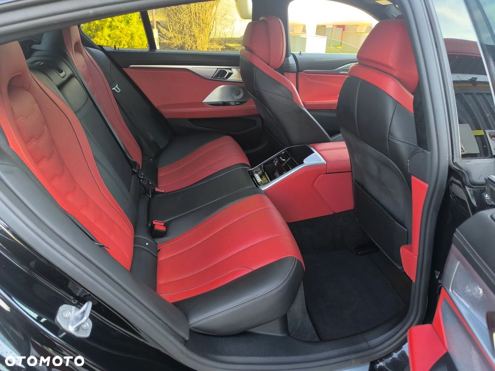 BMW Seria 8 - 13
