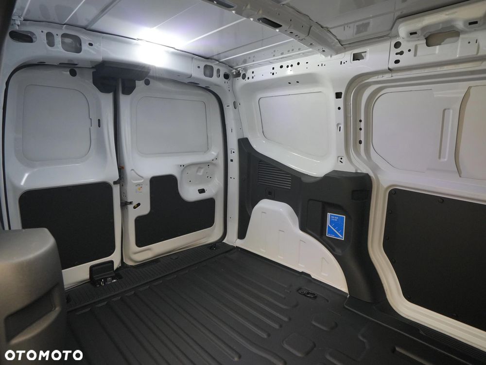 Ford E-Transit Courier Van 136KM Trend - 22