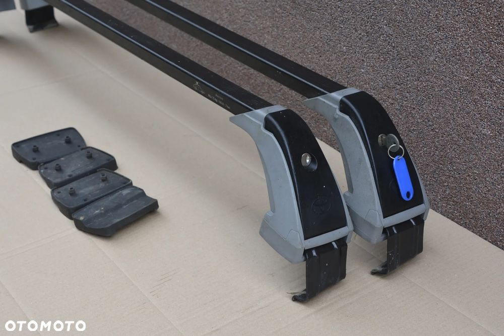 Toyota Avensis 1  bagażnik dachowy oryginał Toyota klucz - 1