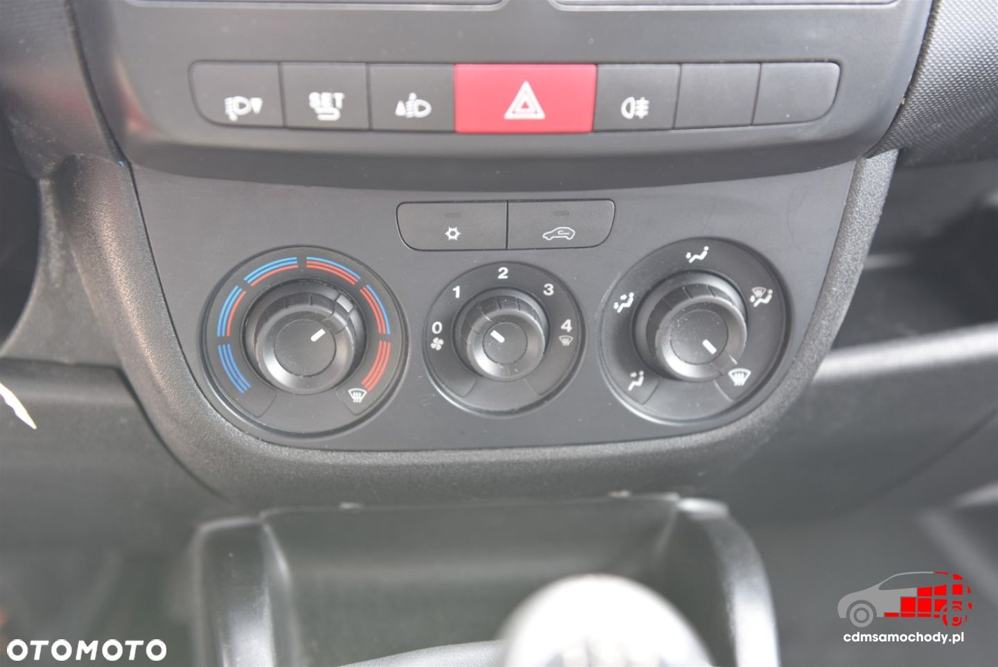 Opel COMBO - 16