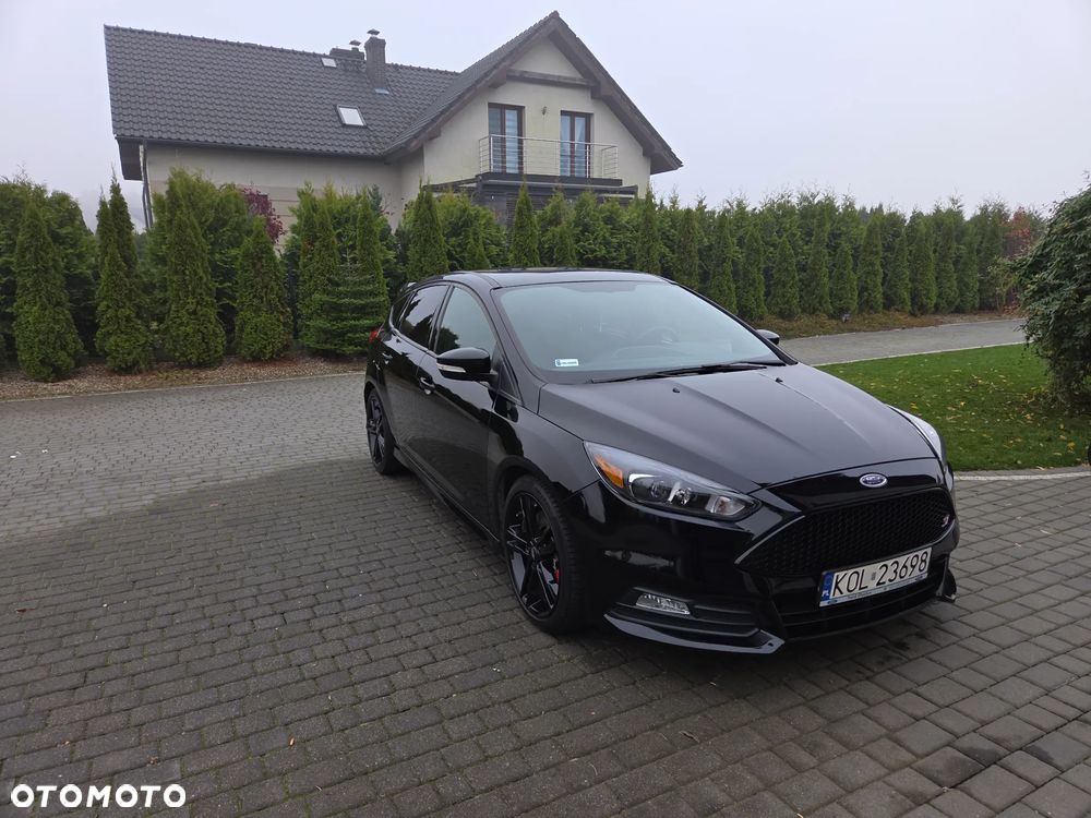 Ford Focus 2.0 EcoBoost ST - 20