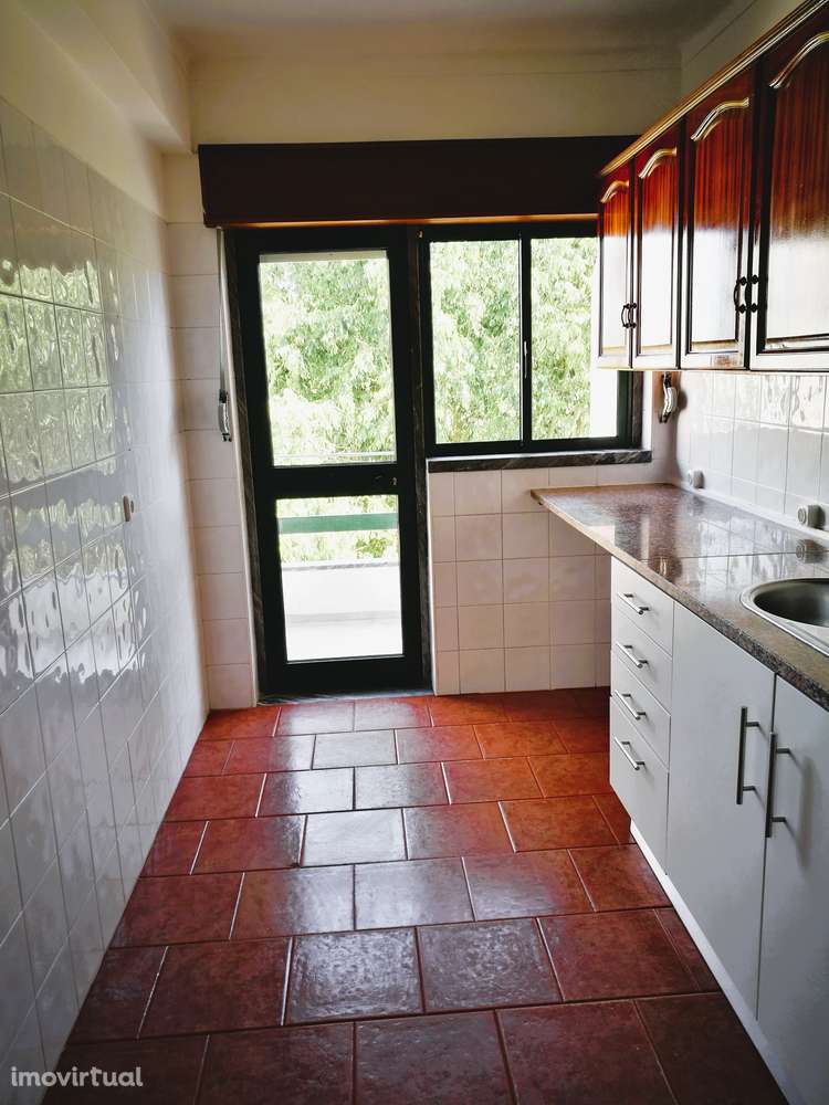 Apartamento T3 em Benavente com Varandas - Grande imagem: 2/20