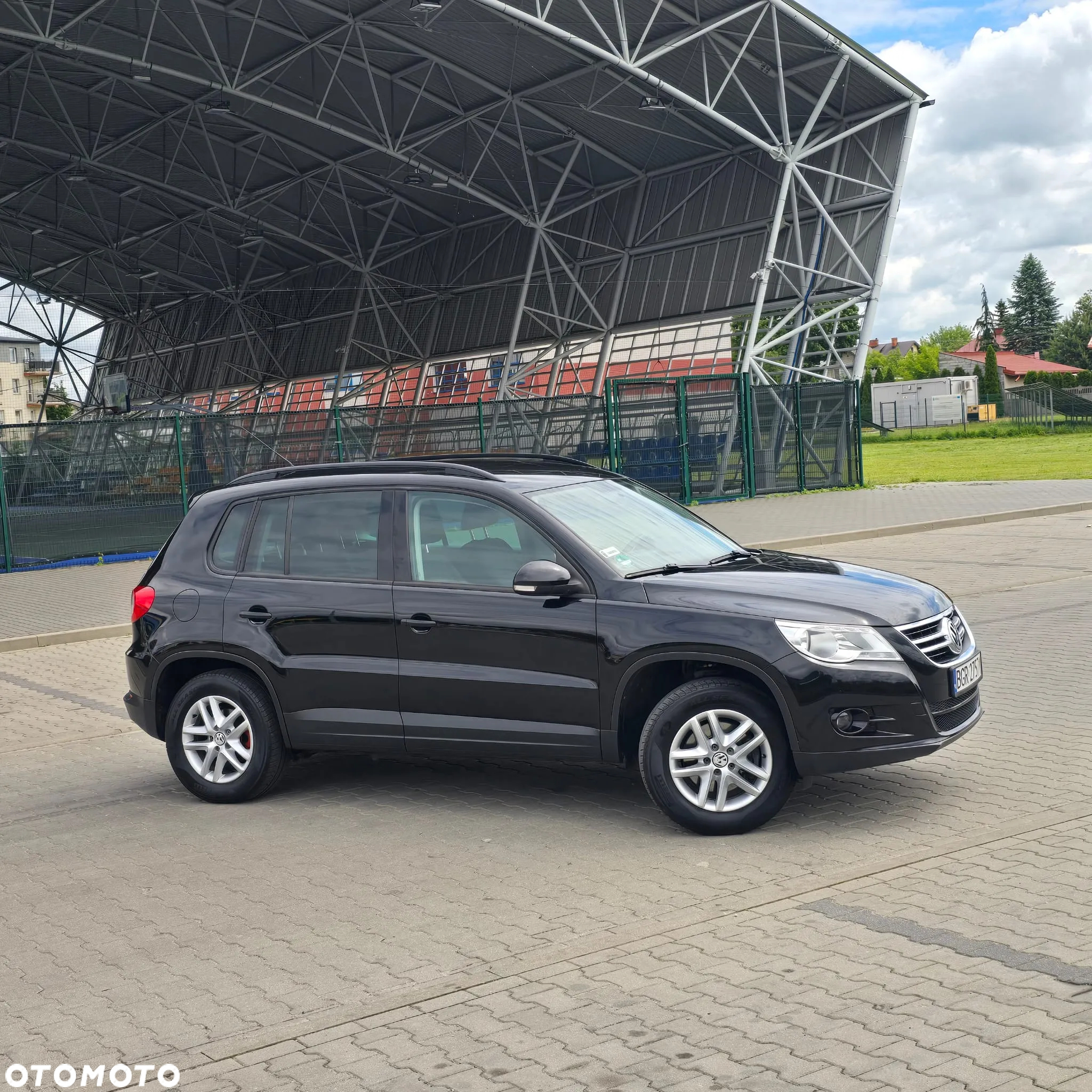 Volkswagen Tiguan - 8