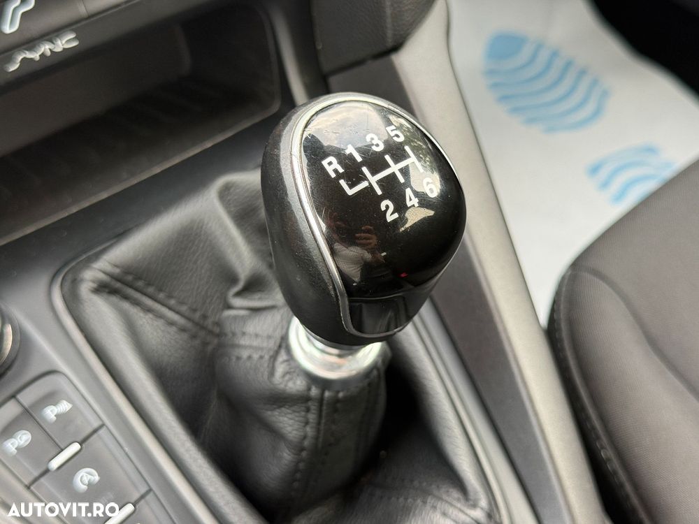 Ford Focus 1.5 TDCi DPF Start-Stopp-System Trend - 15