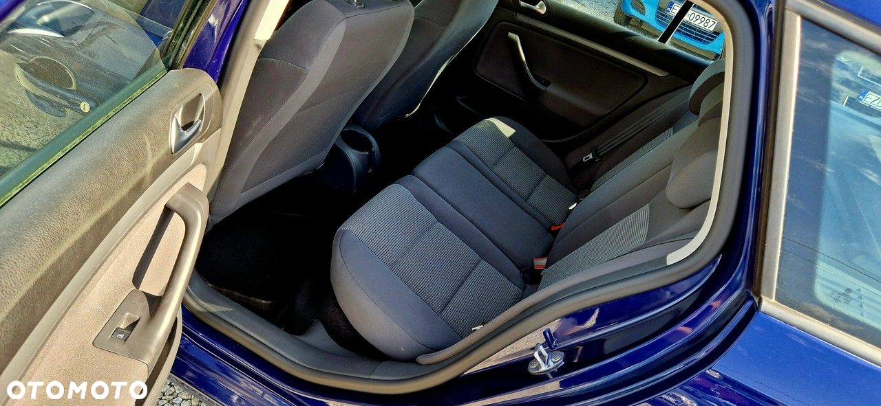 Volkswagen Golf 1.9 TDI Comfortline - 25