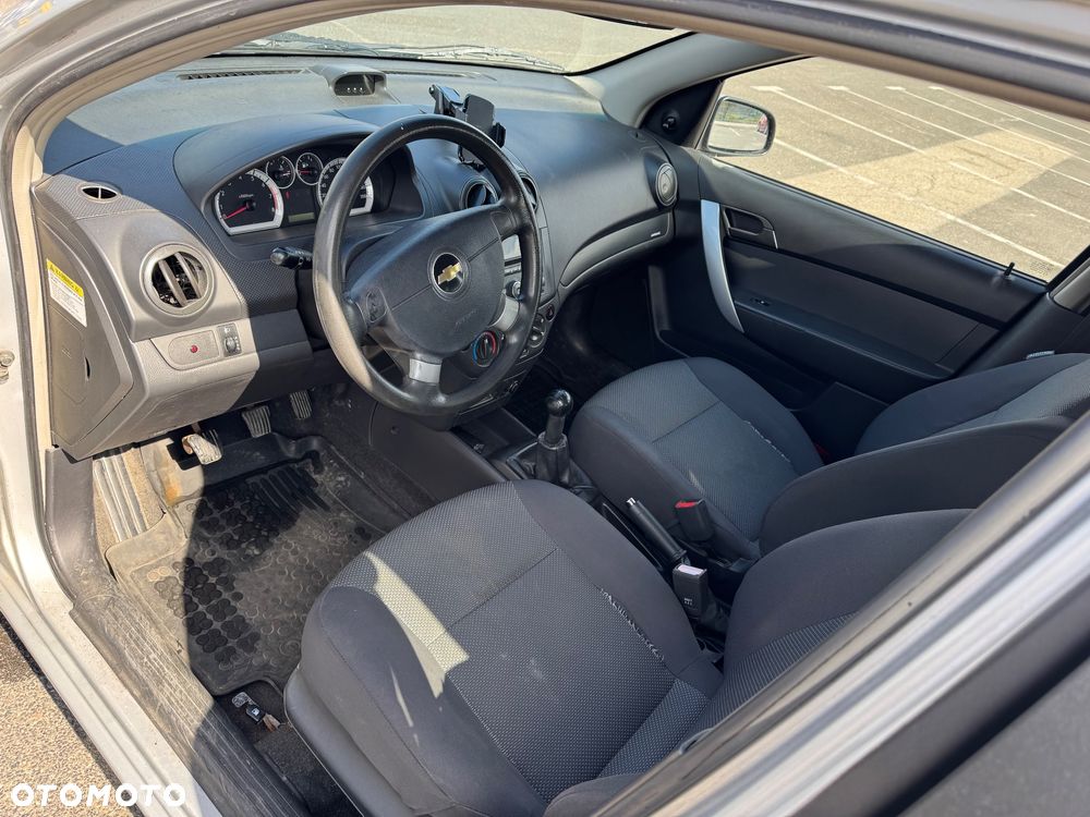 Chevrolet Aveo 1.2 16V Base (air4) - 6