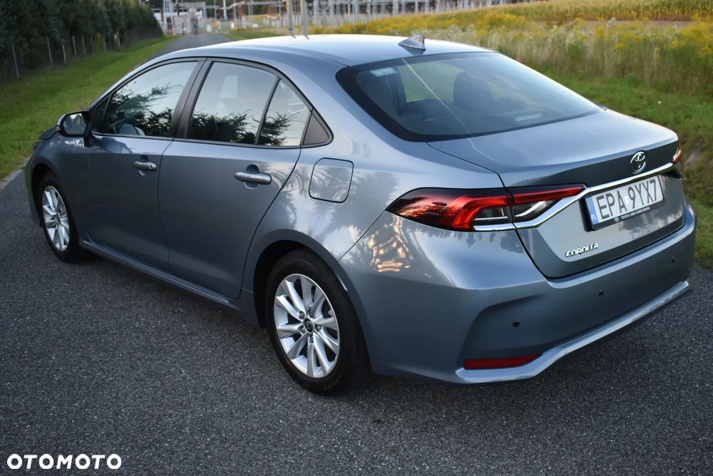 Toyota Corolla 1.6 Active - 13
