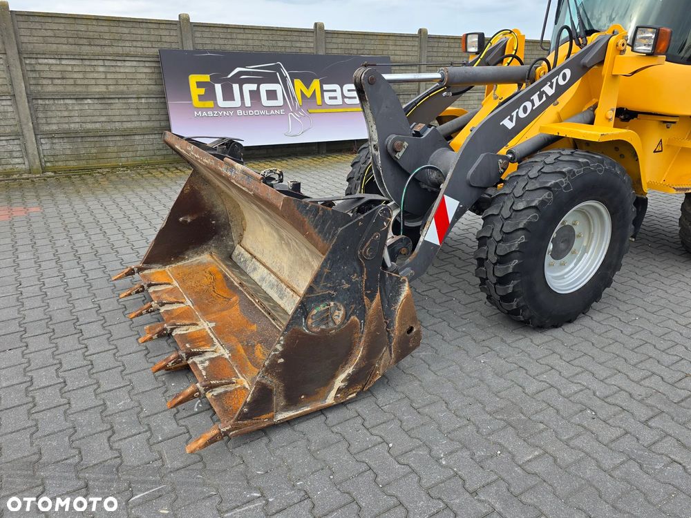 Volvo L30B-ZX, 2013 ROK, ŁYŻKA OTWIERANA + WIDŁY - 8