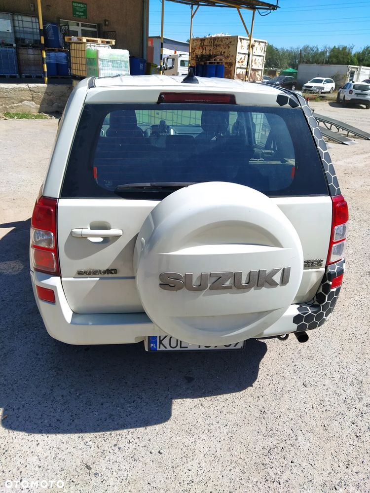 Suzuki Grand Vitara 2.7 V6 - 1