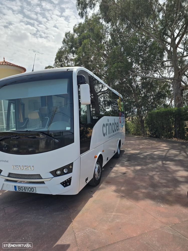 Isuzu NOVO LUX - 3