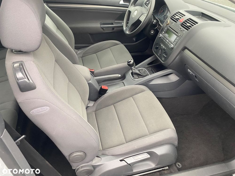 Volkswagen Golf 1.4 Comfortline - 26