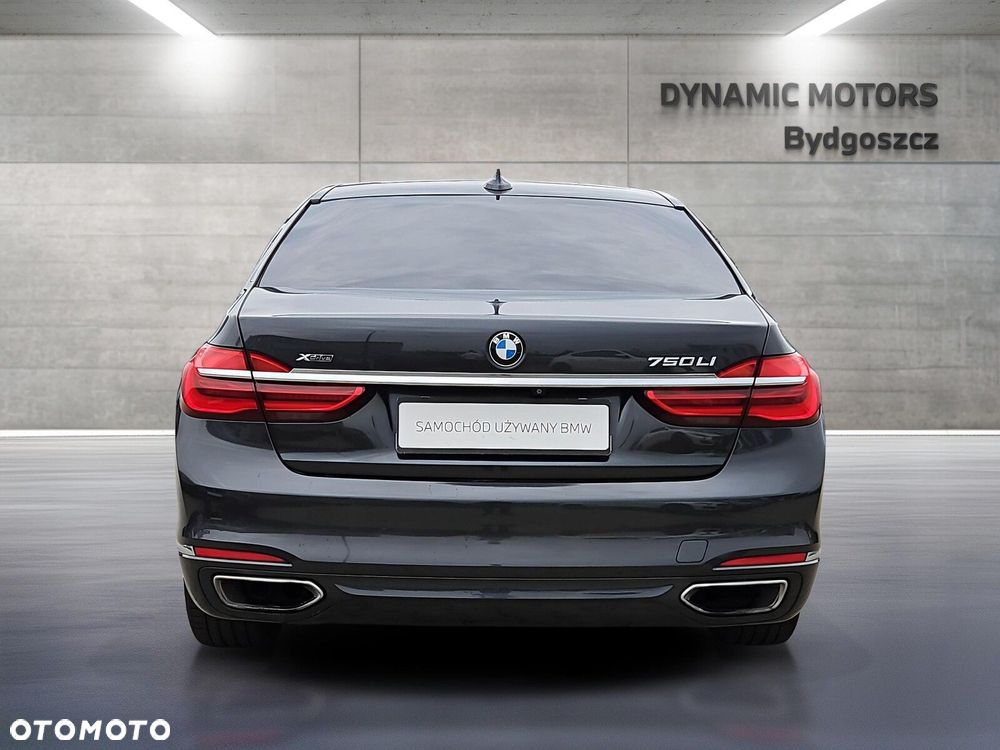 BMW Seria 7 - 5