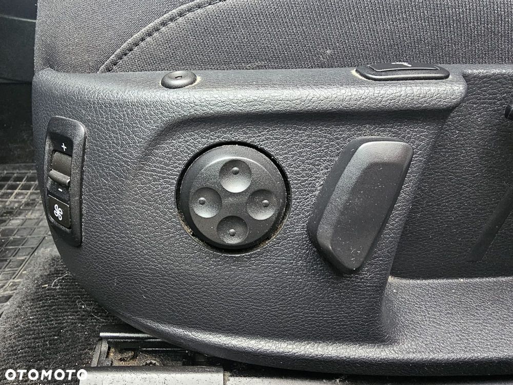 Volkswagen Passat 2.0 TDI Comfortline DSG - 14