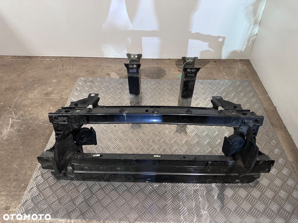 Jaguar XE pas przedni belka strefy zgniotu