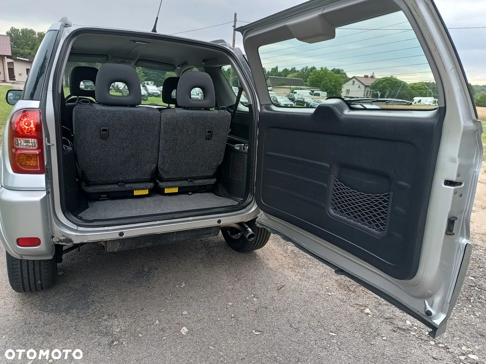 Toyota RAV4 D-4D 4x4 - 10