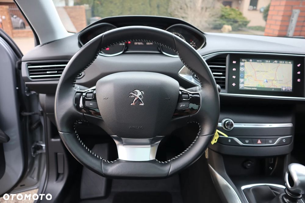 Peugeot 308 1.2 PureTech Allure Pack S&S - 15