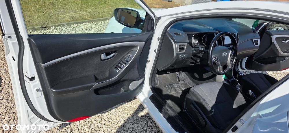 Hyundai i30 1.6 GDI BlueDrive Premium - 13
