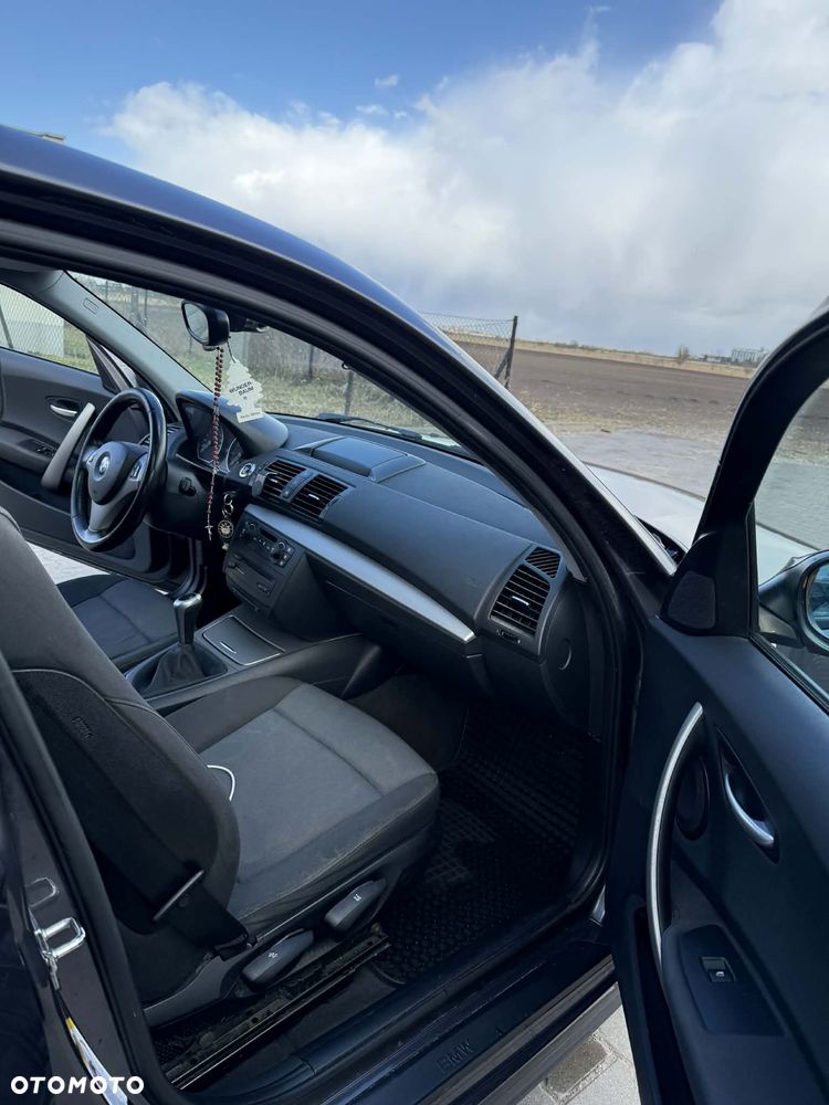 BMW Seria 1 - 17