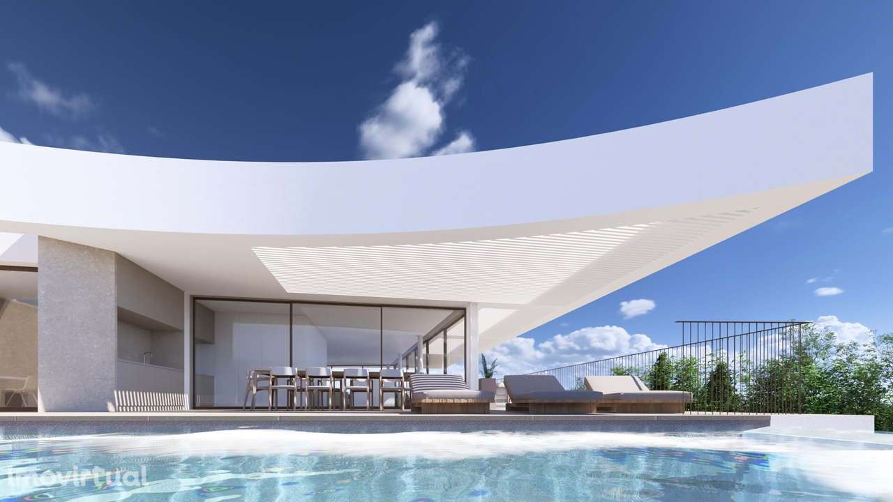 MORADIA T4 AUTO-SUFICIENTE DE LUXO COM VISTAS SOBERBAS - Grande imagem: 3/10