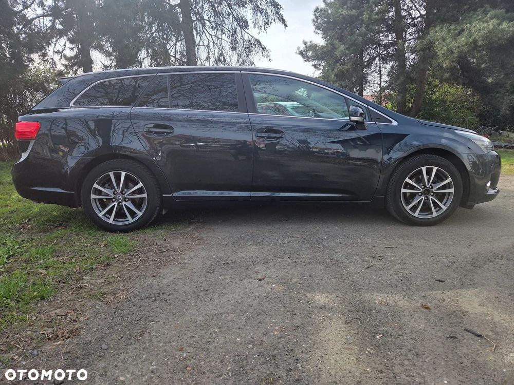 Toyota Avensis Touring Sports 1.8 Business Edition - 14