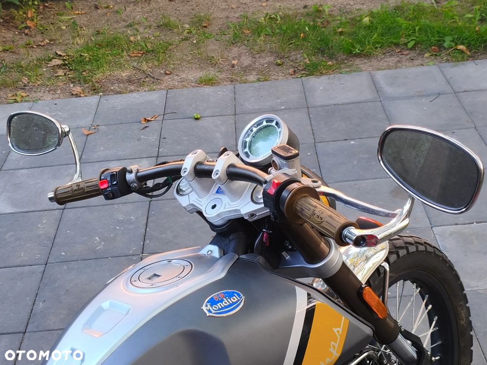 Mondial HPS 125 - 10