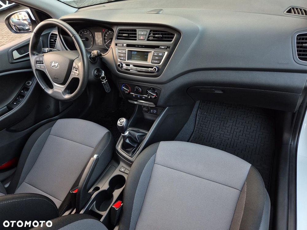 Hyundai i20 1.2 Comfort - 10