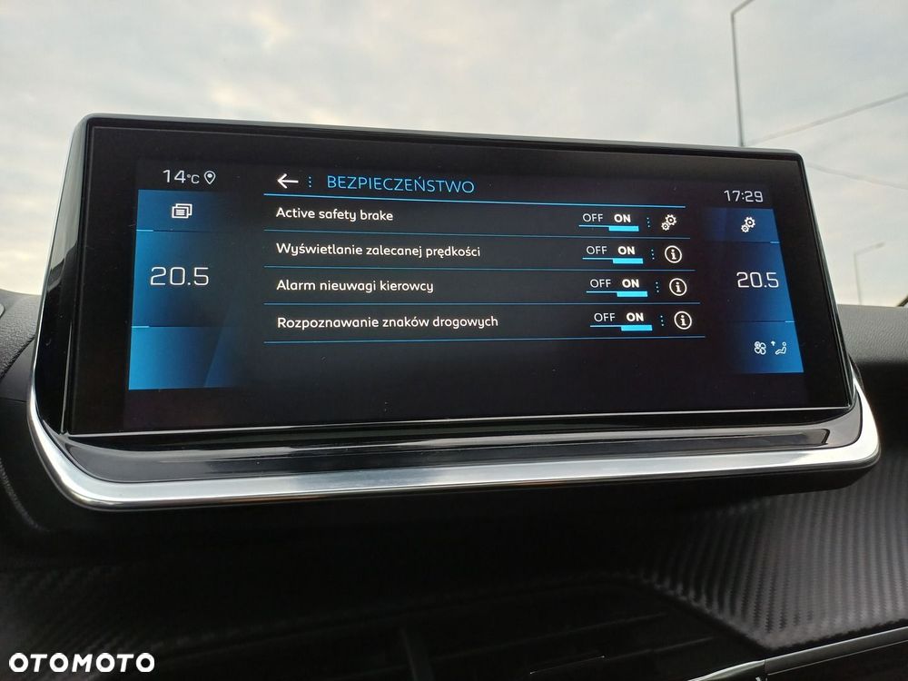 Peugeot 208 1.2 PureTech Allure Pack S&S EAT8 - 24