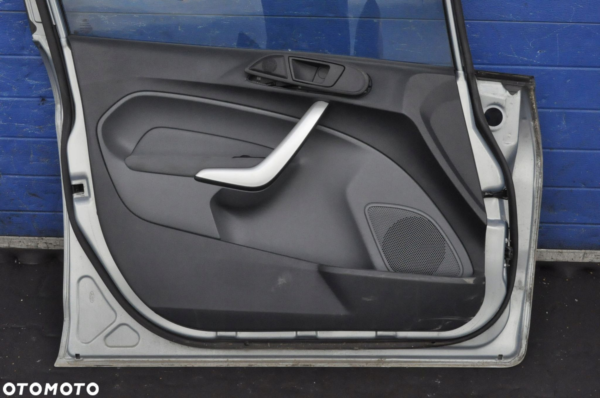 FORD FIESTA MK7 DRZWI LEWY PRZÓD LEWE PRZEDNIE 79 - 4