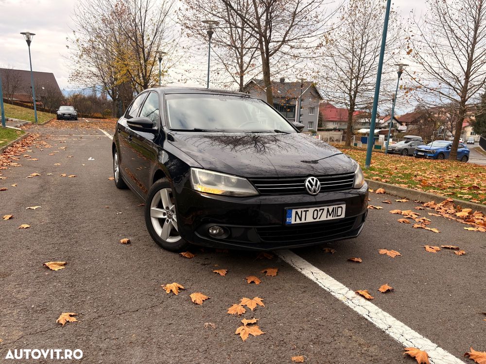Volkswagen Jetta 1.6 TDI CR DPF Trendline - 2