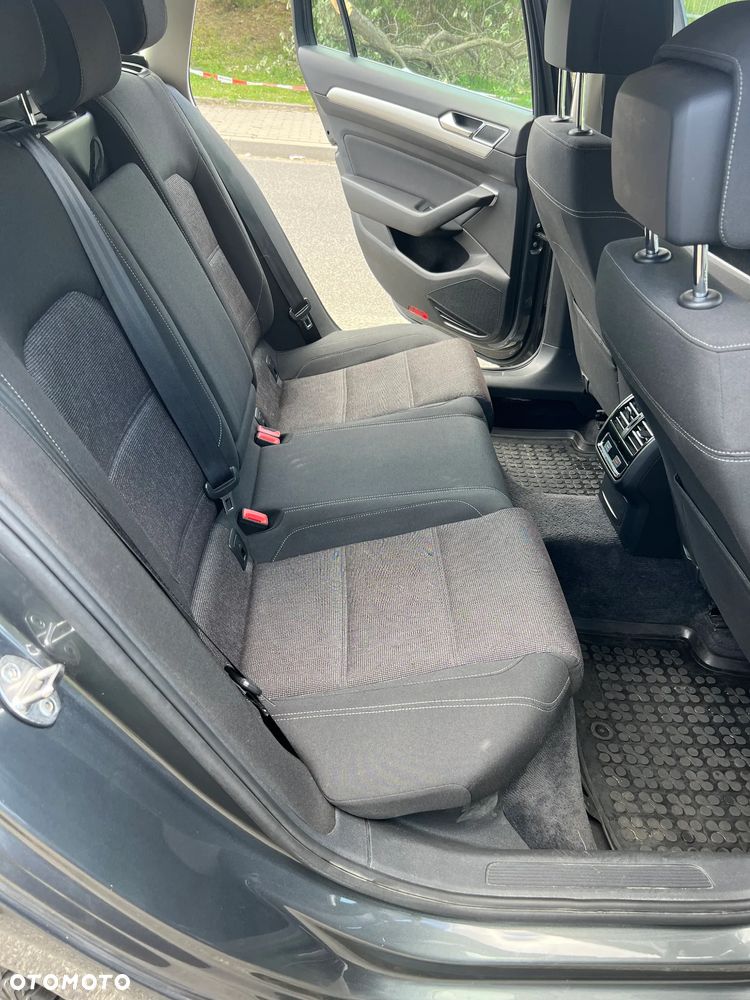 Volkswagen Passat 2.0 TDI BMT Comfortline DSG - 16