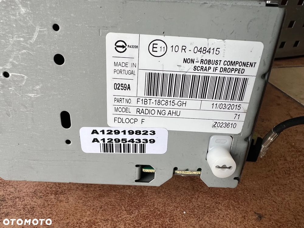 RADIO WYŚWIETLACZ NAVI FORD FOCUS MK3 F1BT-18C815-GH  F1FT-18B955-GD CENA ZA KOMPLET - 3