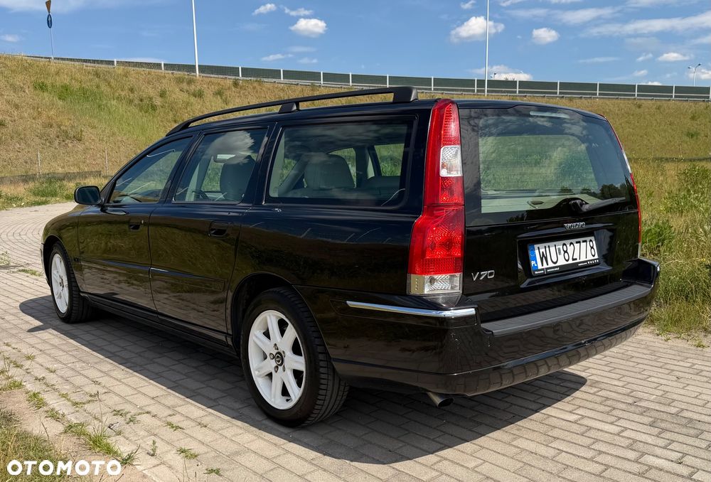 Volvo V70 2.4 Momentum - 7
