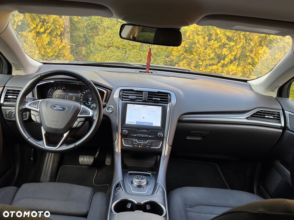 Ford Mondeo ver-2-0-tdci-titanium-powershift - 9