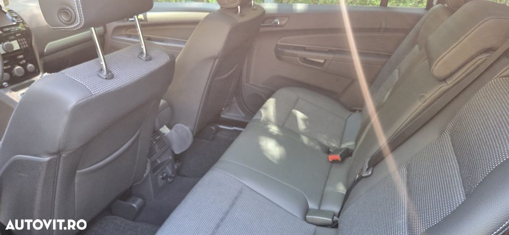 Opel Zafira 1.8i Enjoy - 16