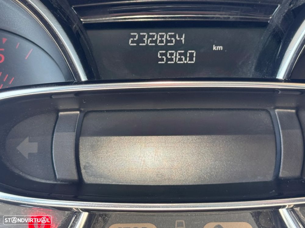 Renault Clio 1.5 dCi Limited - 10