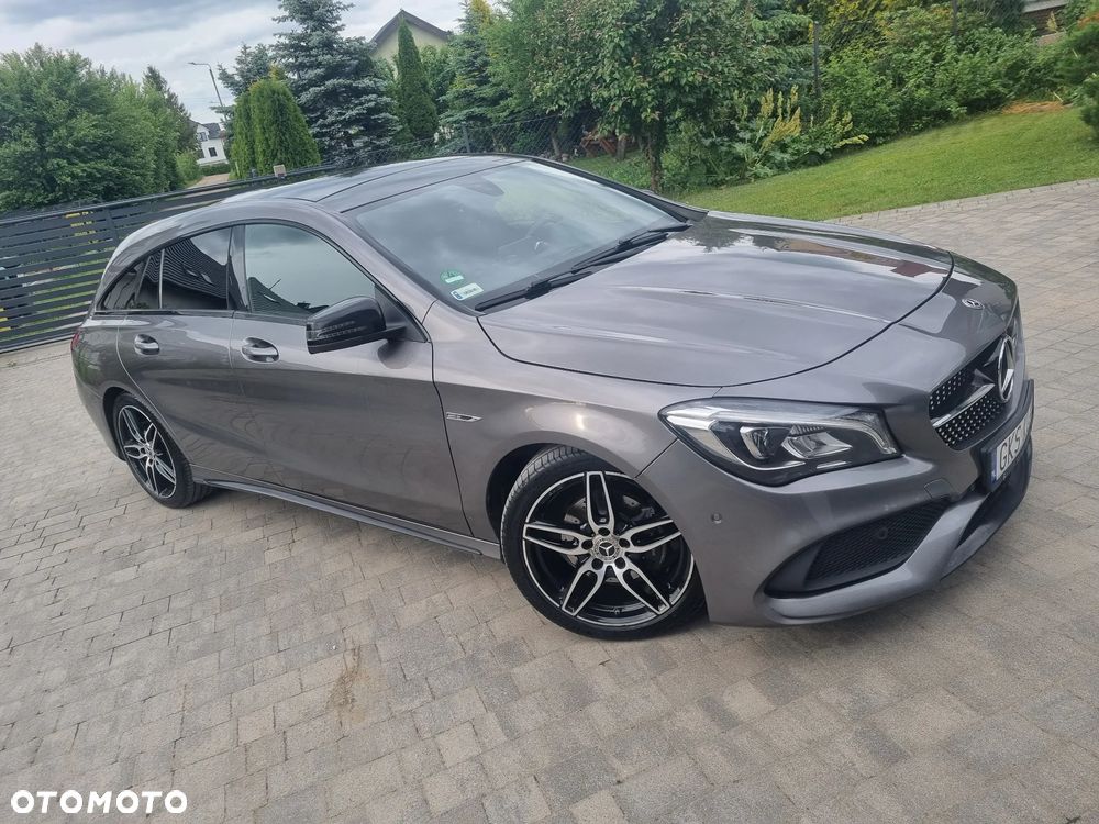 Mercedes-Benz CLA 200 7G-DCT AMG Line - 1