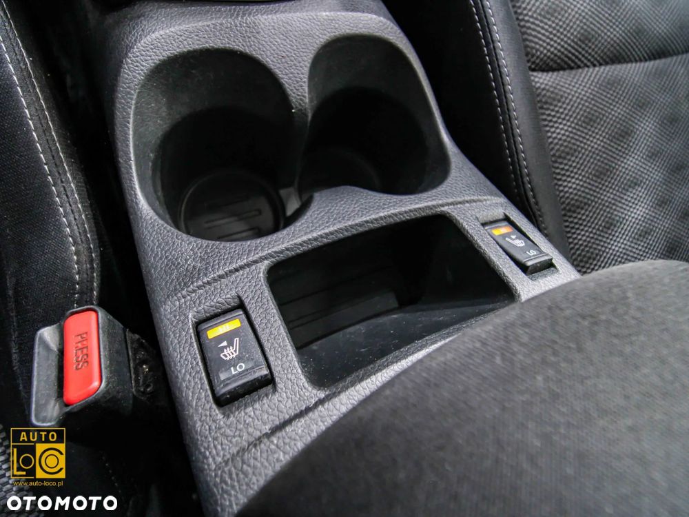 Nissan Qashqai 1.6 DCi ALL-MODE 4x4i N-Connecta - 25