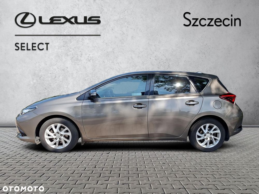 Toyota Auris - 2