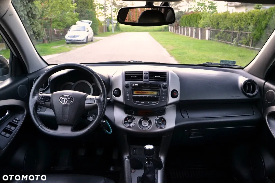 Toyota RAV4 2.2 D-4D 4x4 Executive - 18