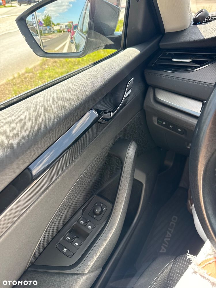 Skoda Octavia 2.0 TDI Ambition DSG - 11