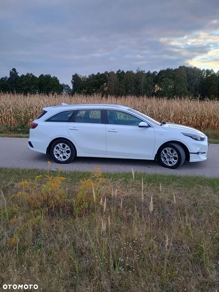 Kia Ceed - 9