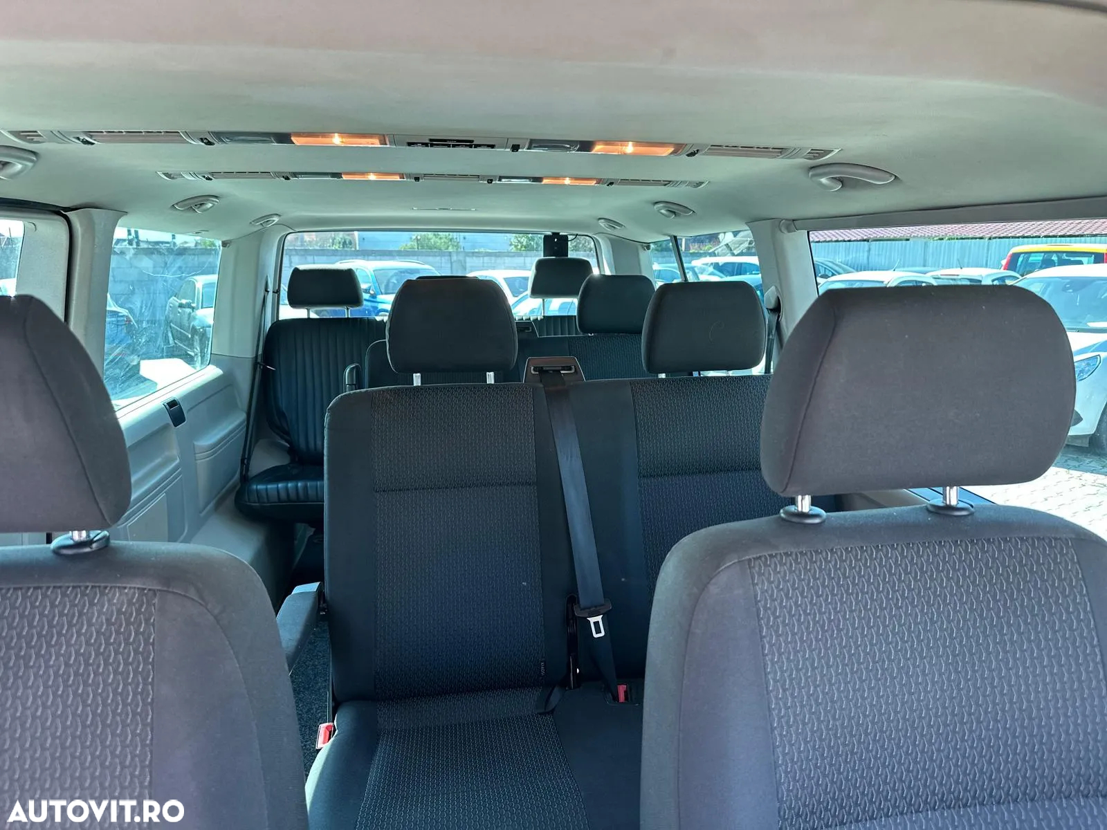 Volkswagen Caravelle T6 2.0 TDI LR Trendline DSG 4M - 31