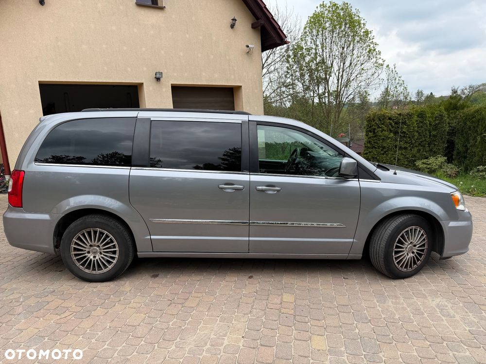 Chrysler Town & Country 3.6 Touring - 3
