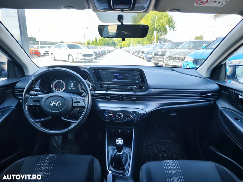Hyundai i20 - 20